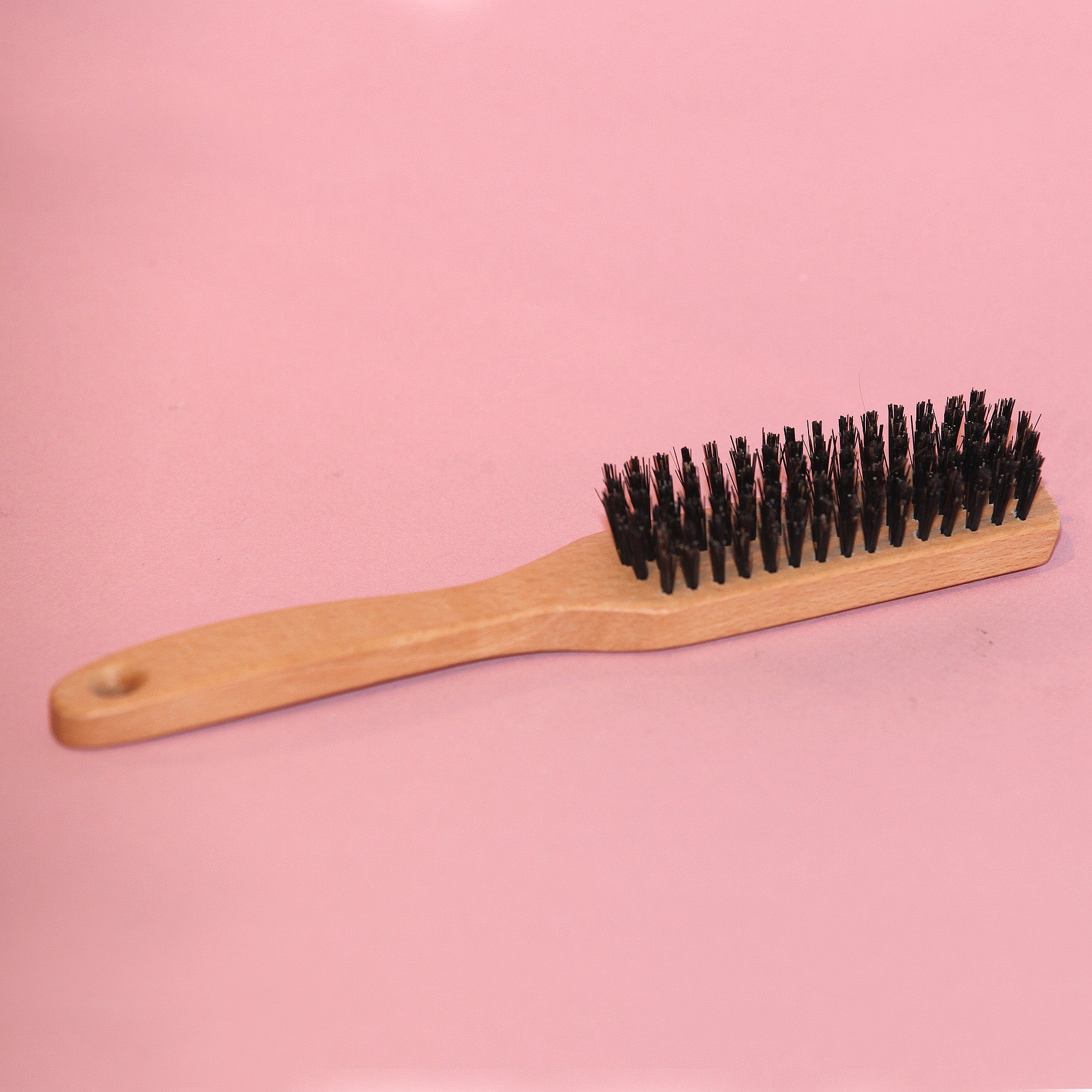 Cepillo cabello plano madera y cerdas – Manantial Droguería